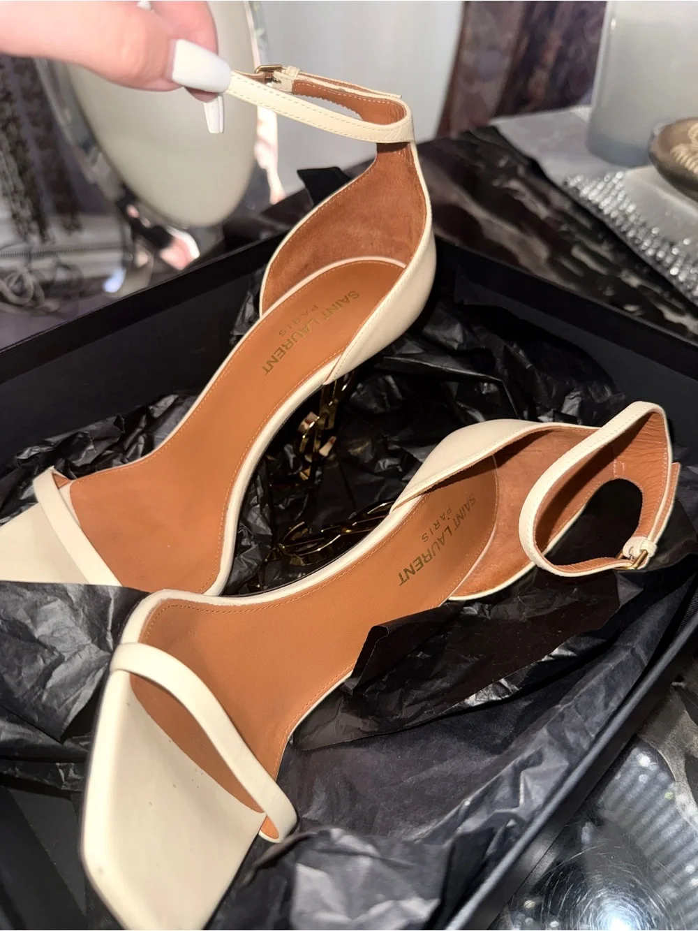 Saint Laurent Cream Leather Sandals with Gold YSL Sculptural Heels - Picture 4 of 4